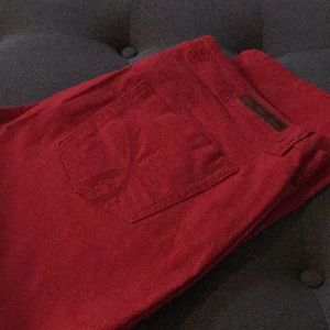 You’re bringing sexy back with these red 👖